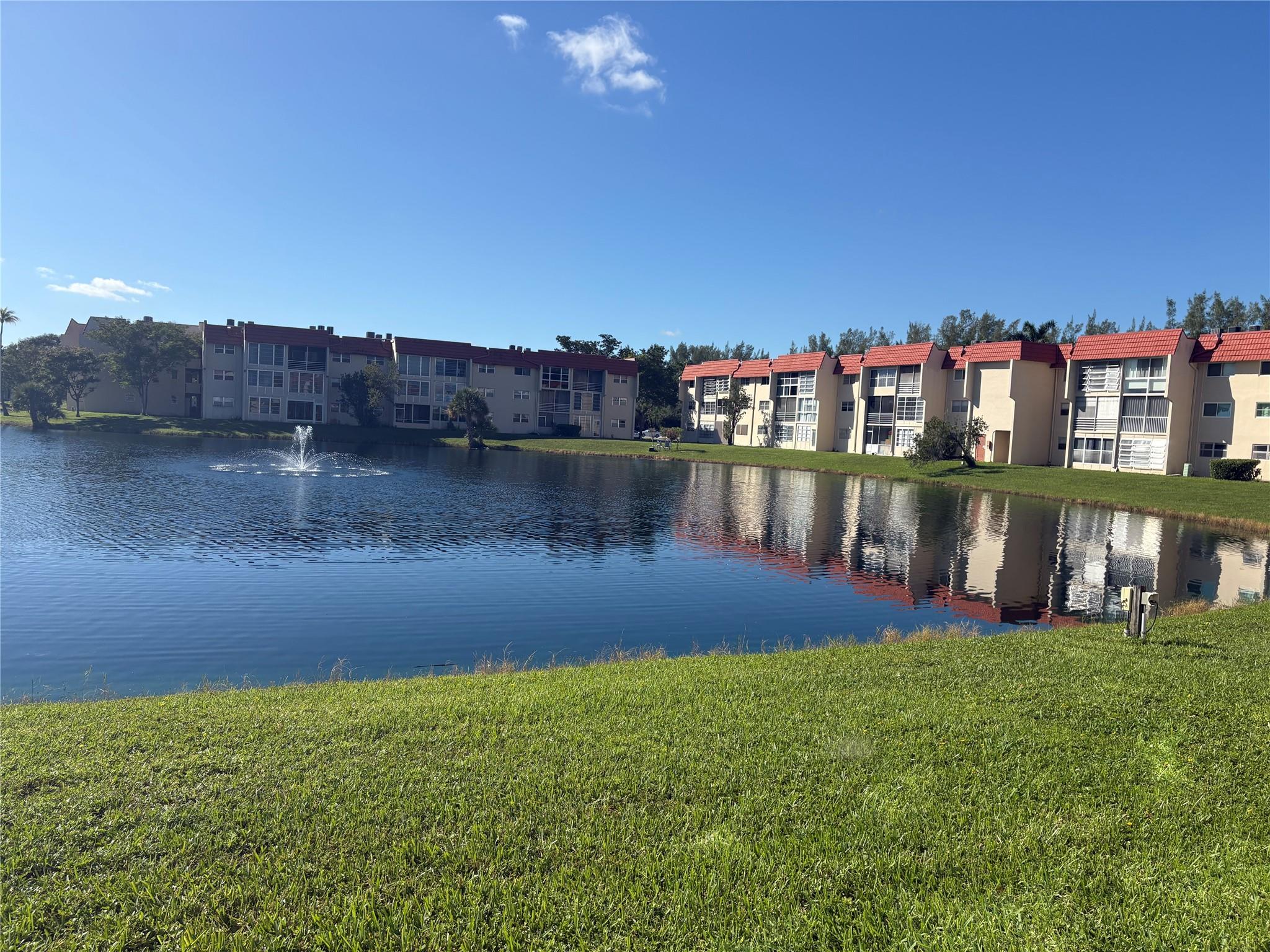 SUNRISE LAKES Phase 1 - Residential