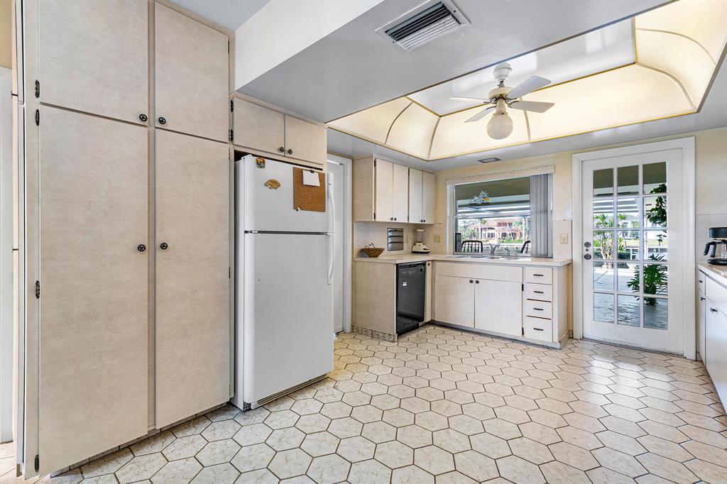 SPANISH RIVER LAND CO SUB - Land