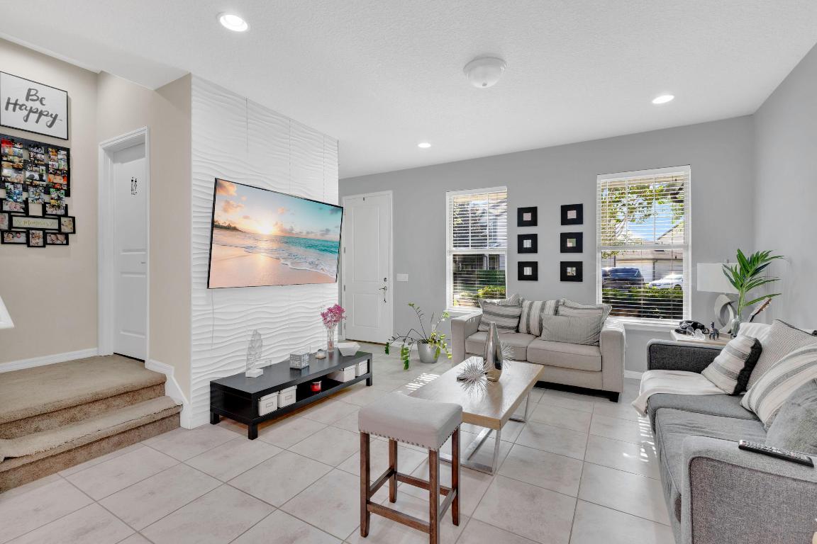 LAKESHORE AT NARCOOSSEE PH 1 - Residential