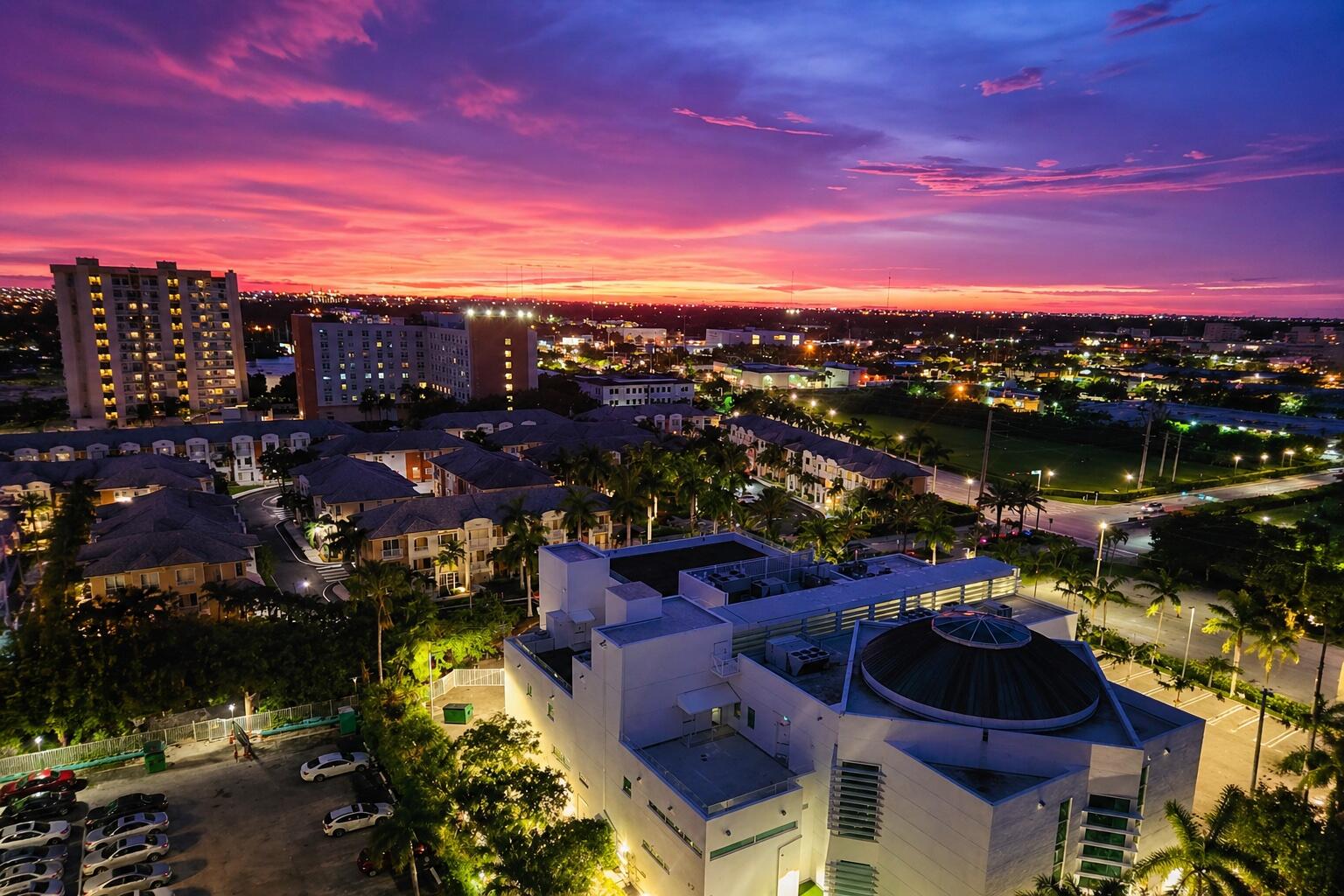 ADMIRALS PORT CONDO WEST BLDG - Residential
