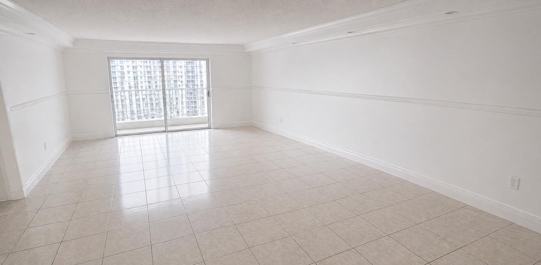 ADMIRALS PORT CONDO WEST BLDG - Residential
