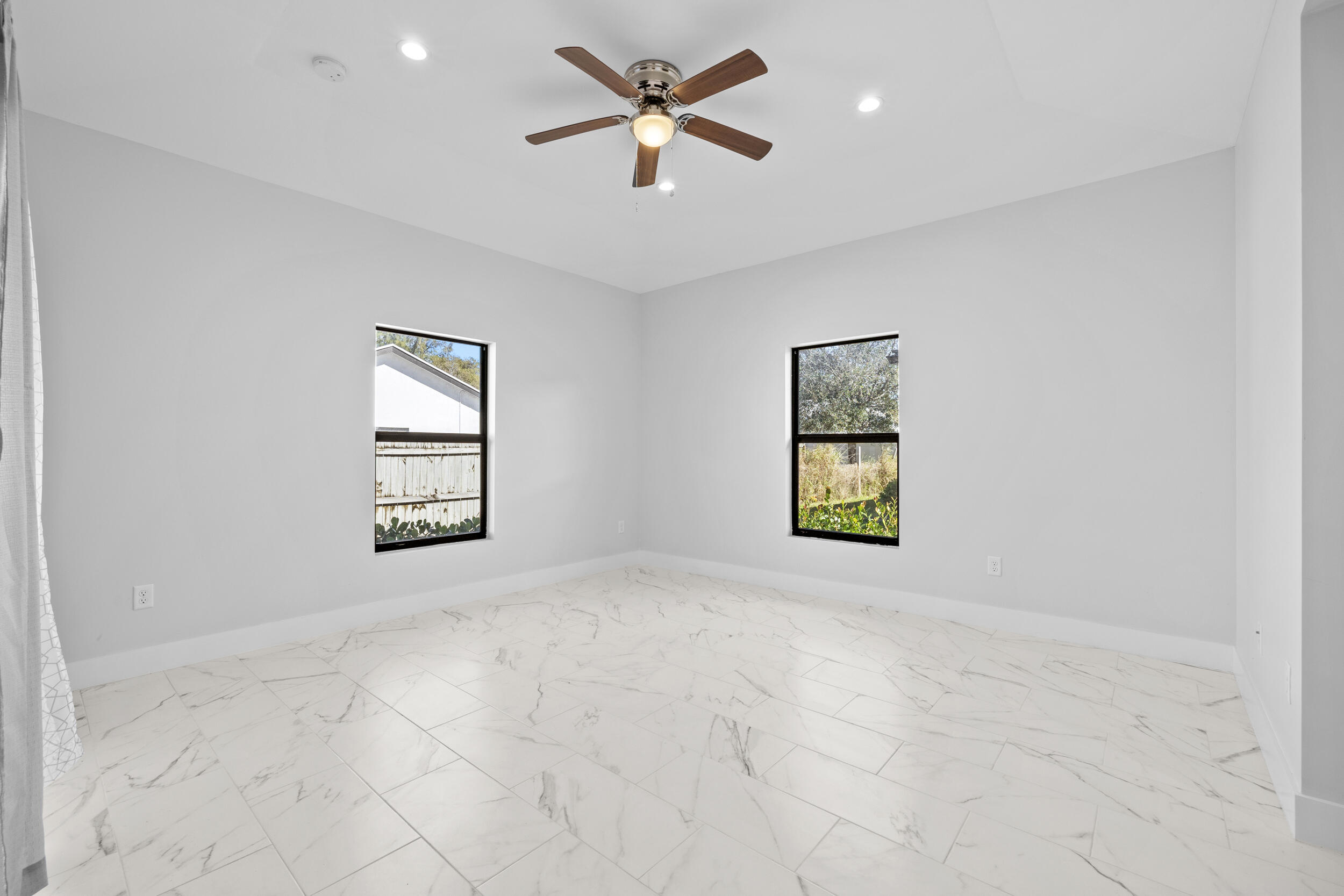 SOUTHRIDGE - Residential