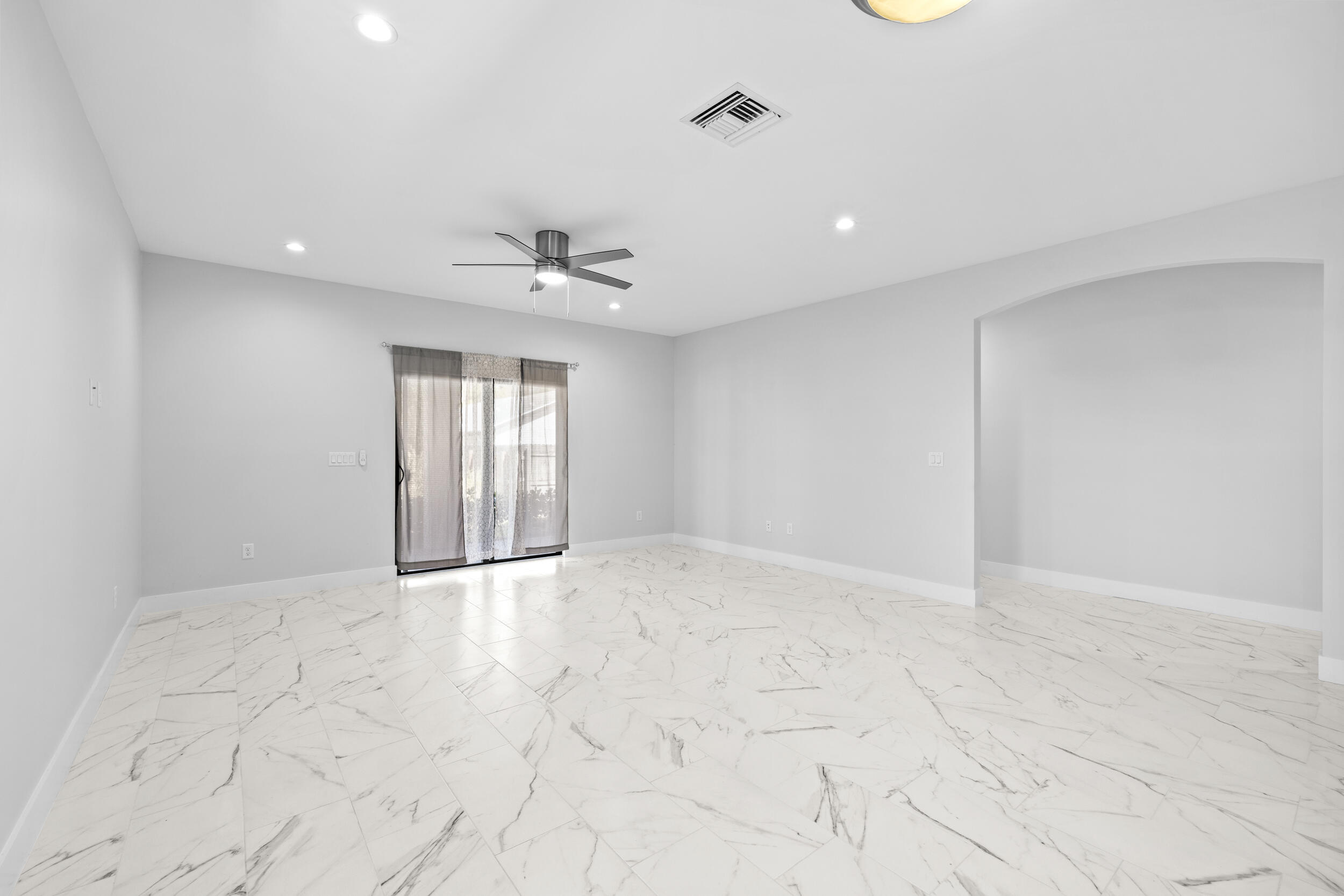 SOUTHRIDGE - Residential