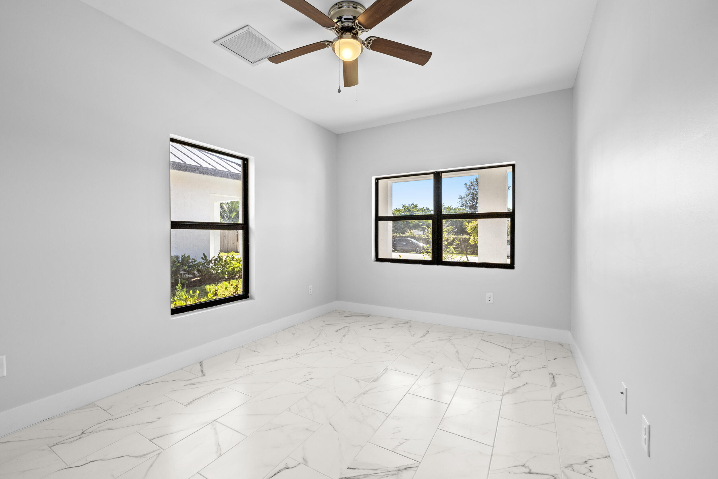 SOUTHRIDGE - Residential