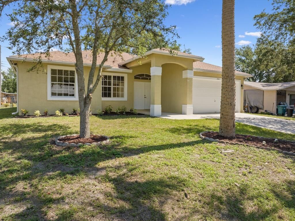 Photo of 7404 Cabana Lane, Fort Pierce, FL 34951 (MLS # R11001455)