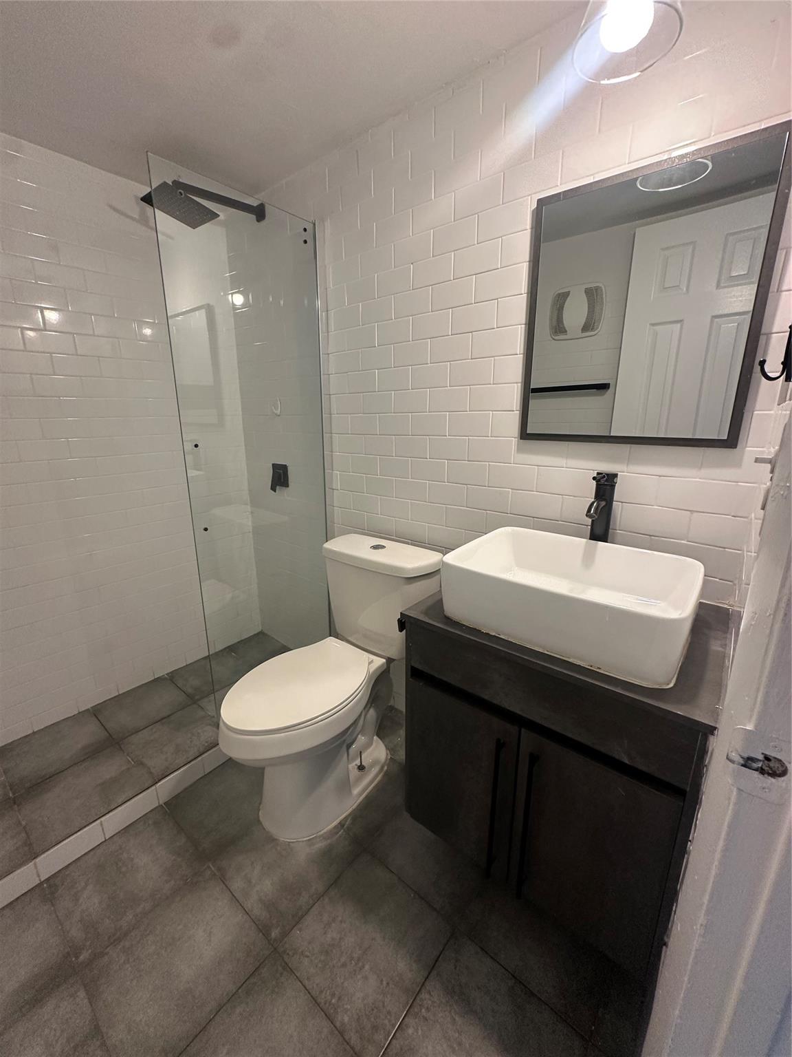 Spanish Oaks Condo - Residential Lease