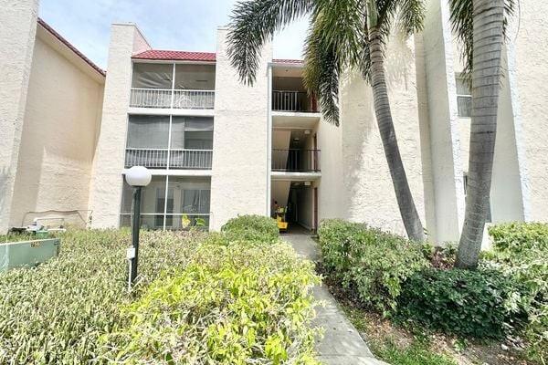 Spanish Oaks Condo - Residential Lease
