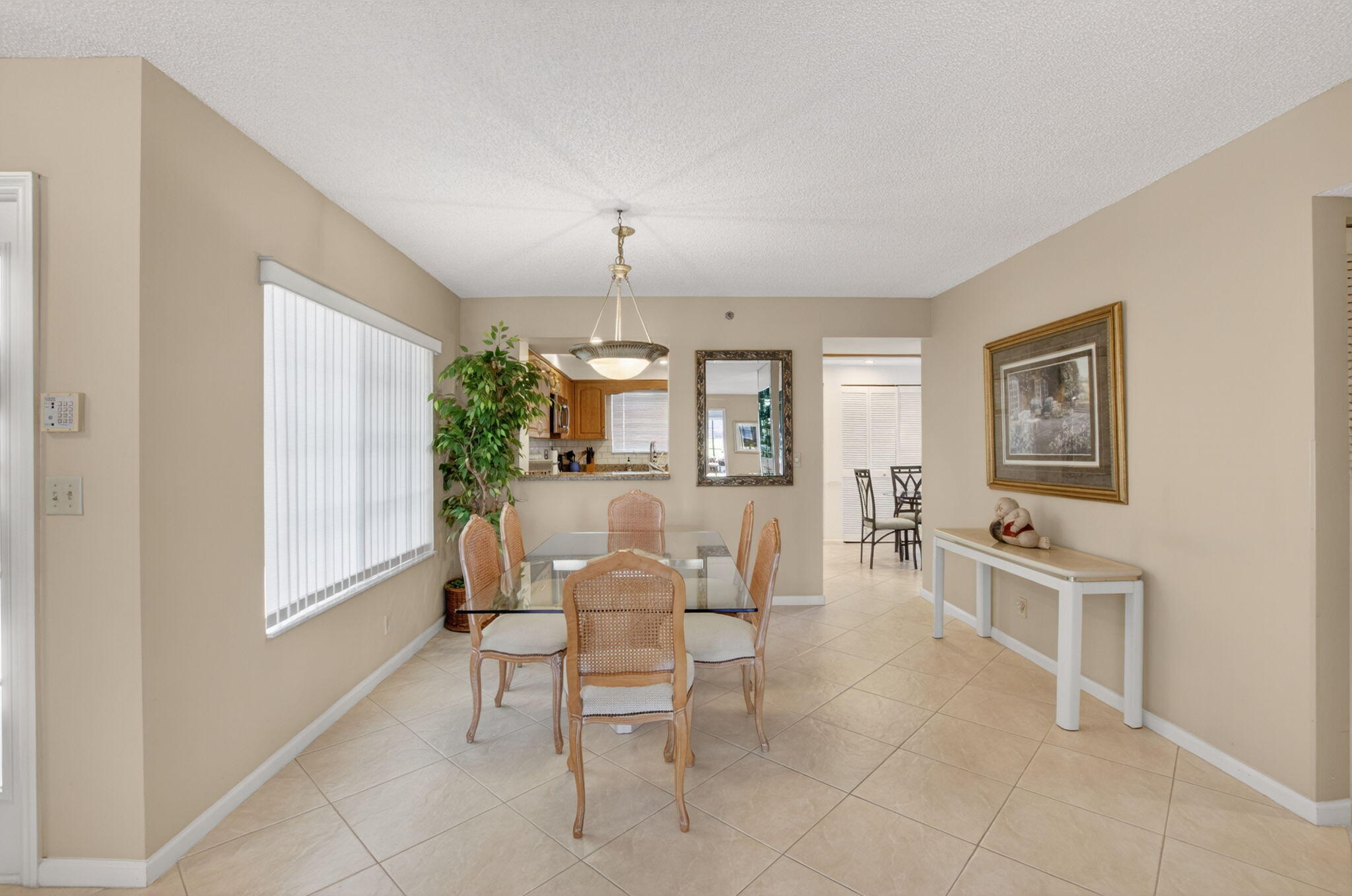 GLENEAGLES CONDO III - Residential Lease