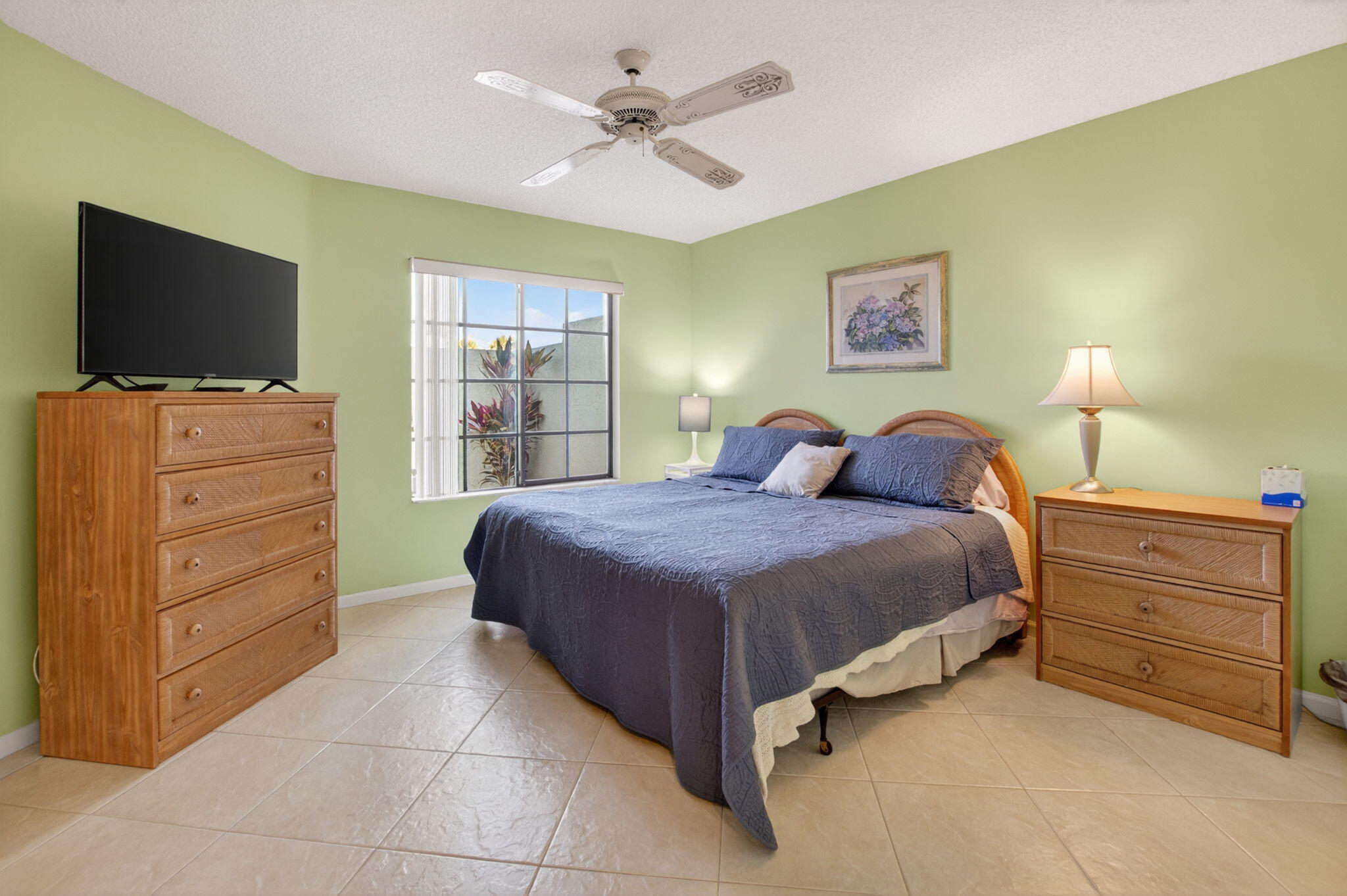 GLENEAGLES CONDO III - Residential Lease