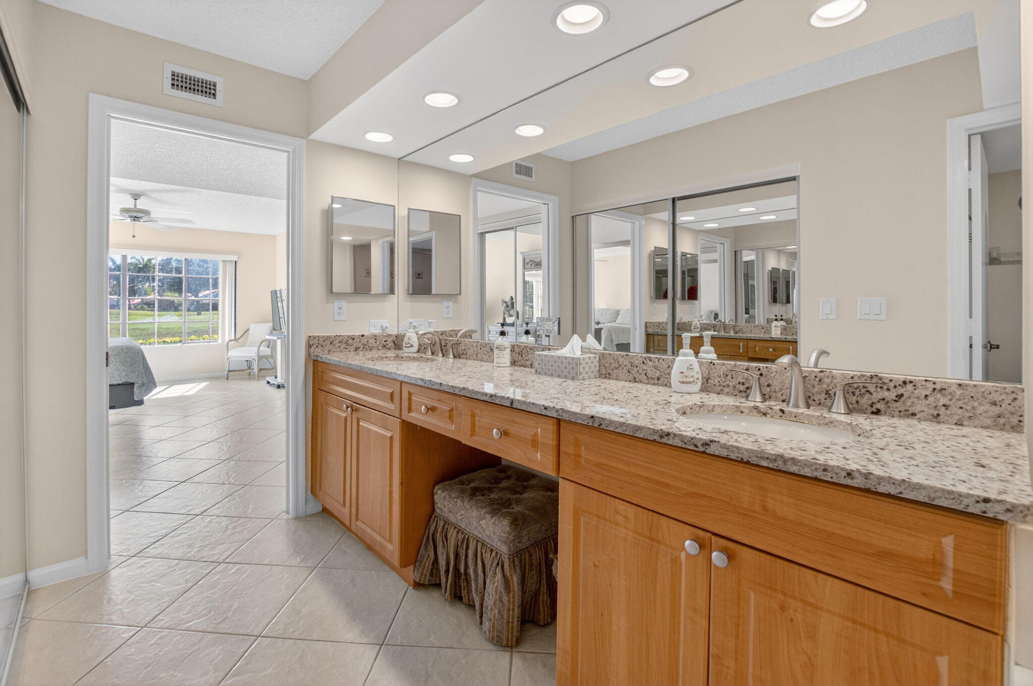 GLENEAGLES CONDO III - Residential Lease