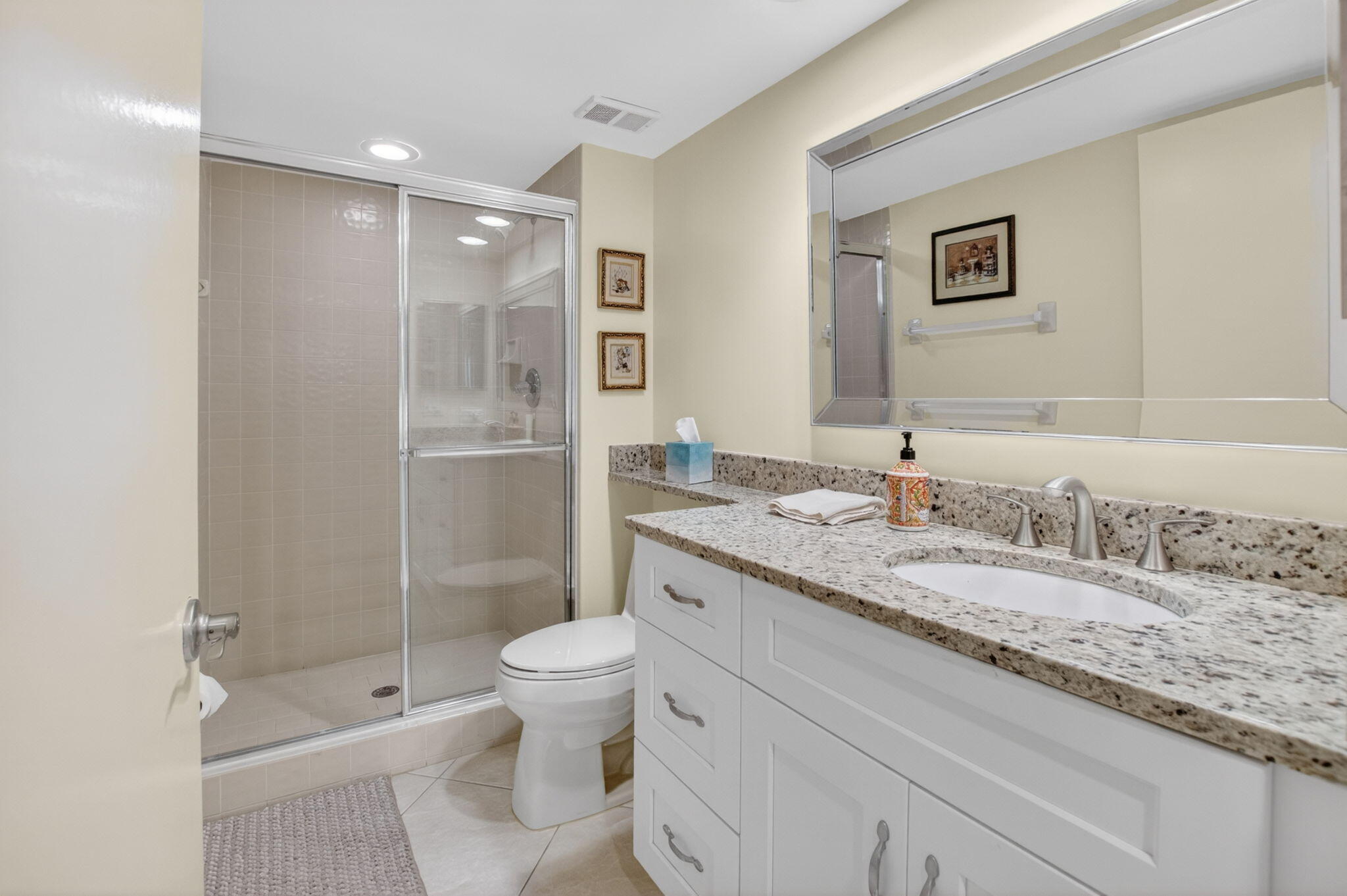 GLENEAGLES CONDO III - Residential Lease