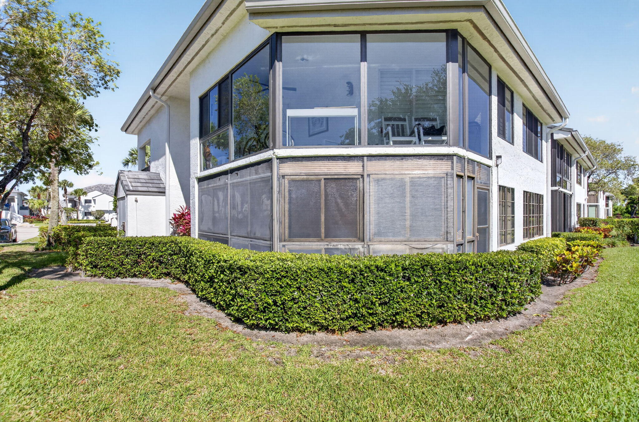 GLENEAGLES CONDO III - Residential Lease