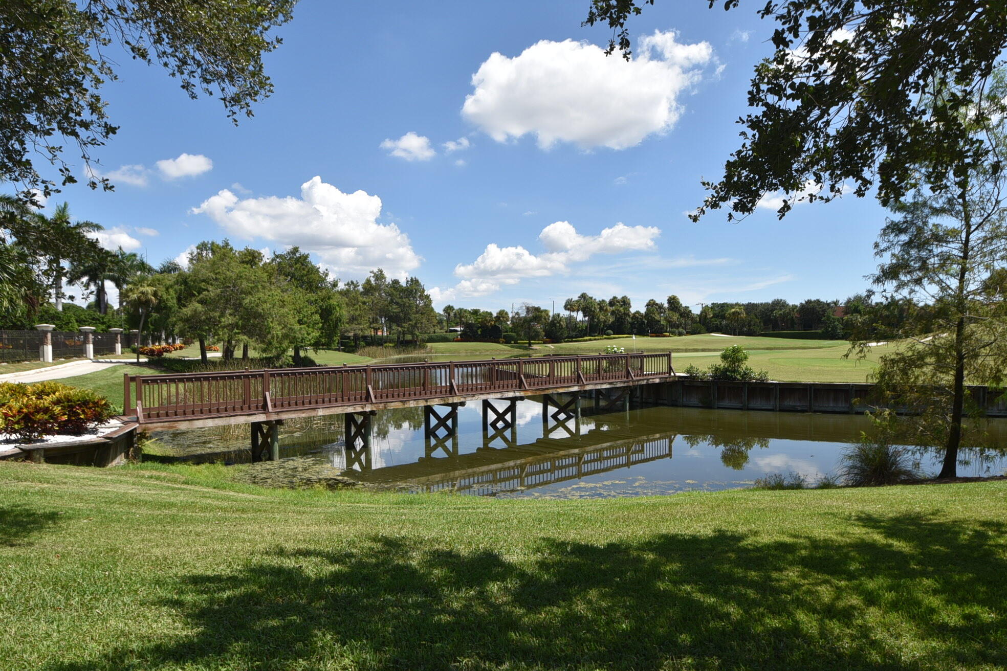 GLENEAGLES CONDO III - Residential Lease