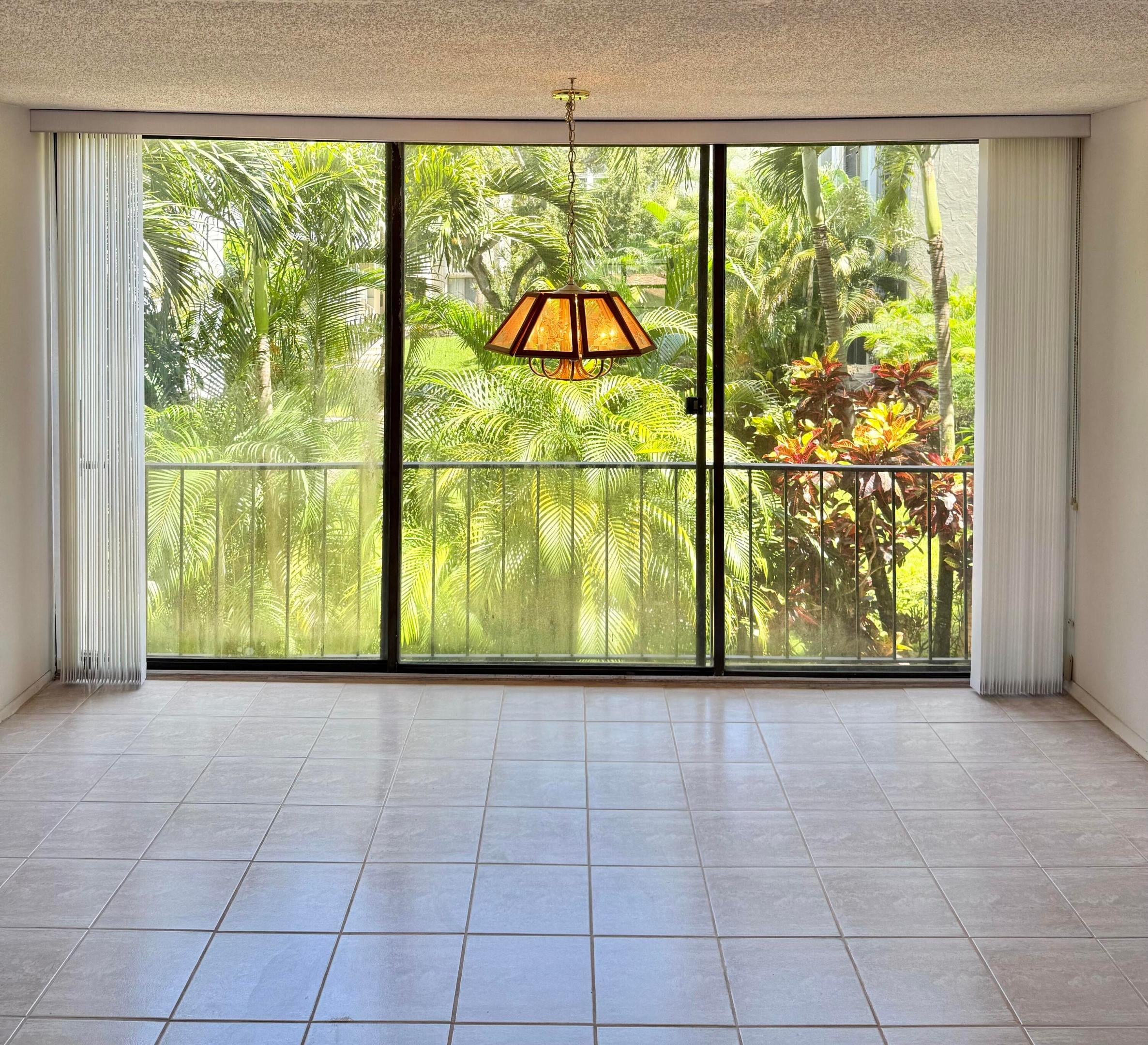 501 SW 11th Place 205A