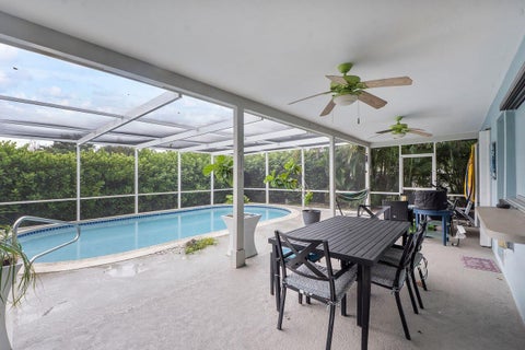 Tiny photo for 4450 NW 19th Avenue, Oakland Park, FL 33309 (MLS # B26082612)