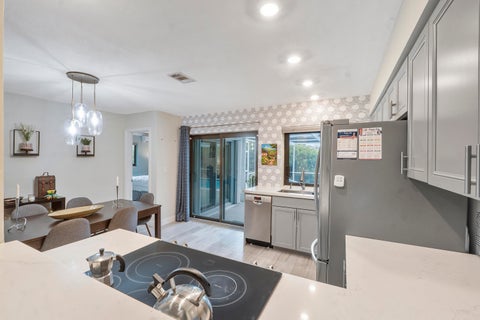 Tiny photo for 4450 NW 19th Avenue, Oakland Park, FL 33309 (MLS # B26082612)