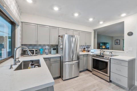 Tiny photo for 4450 NW 19th Avenue, Oakland Park, FL 33309 (MLS # B26082612)