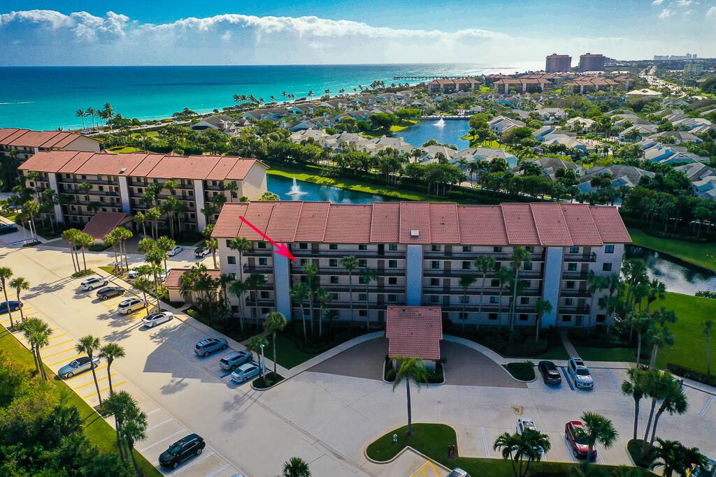 Photo of 301 Ocean Bluffs Boulevard #402, Jupiter, FL 33477 (MLS # R10938891)