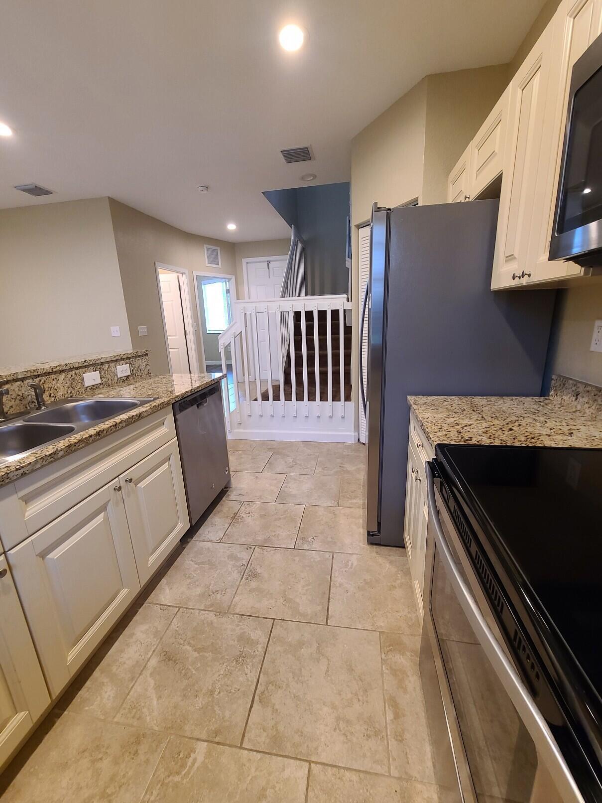 MARSH HARBOUR - Residential Lease