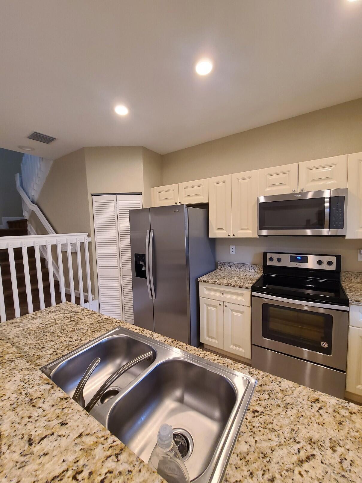 MARSH HARBOUR - Residential Lease