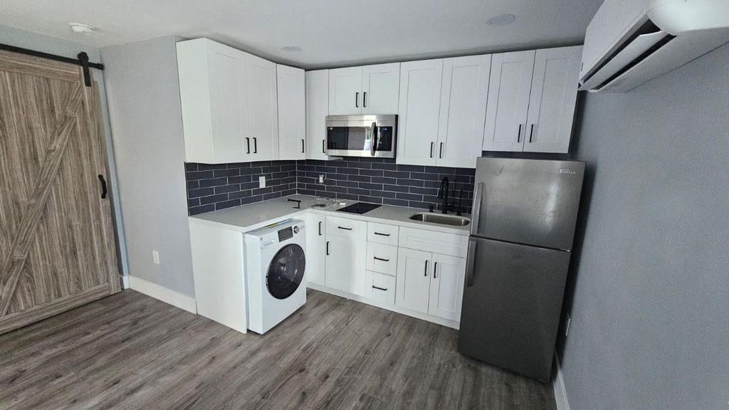 Photo of 1202 NE 3rd Ave, Fort Lauderdale, FL 33304 (MLS # F10541362)