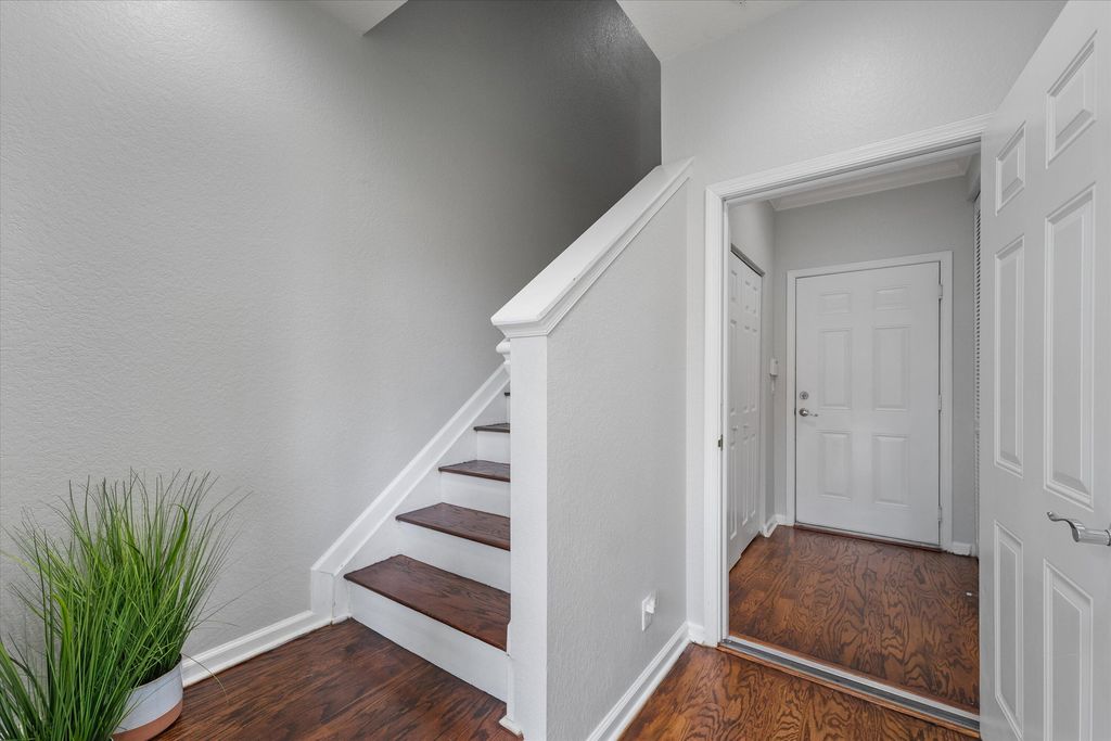 Photo of 163 Greenwich Circle, Jupiter, FL 33458 (MLS # R11020218)