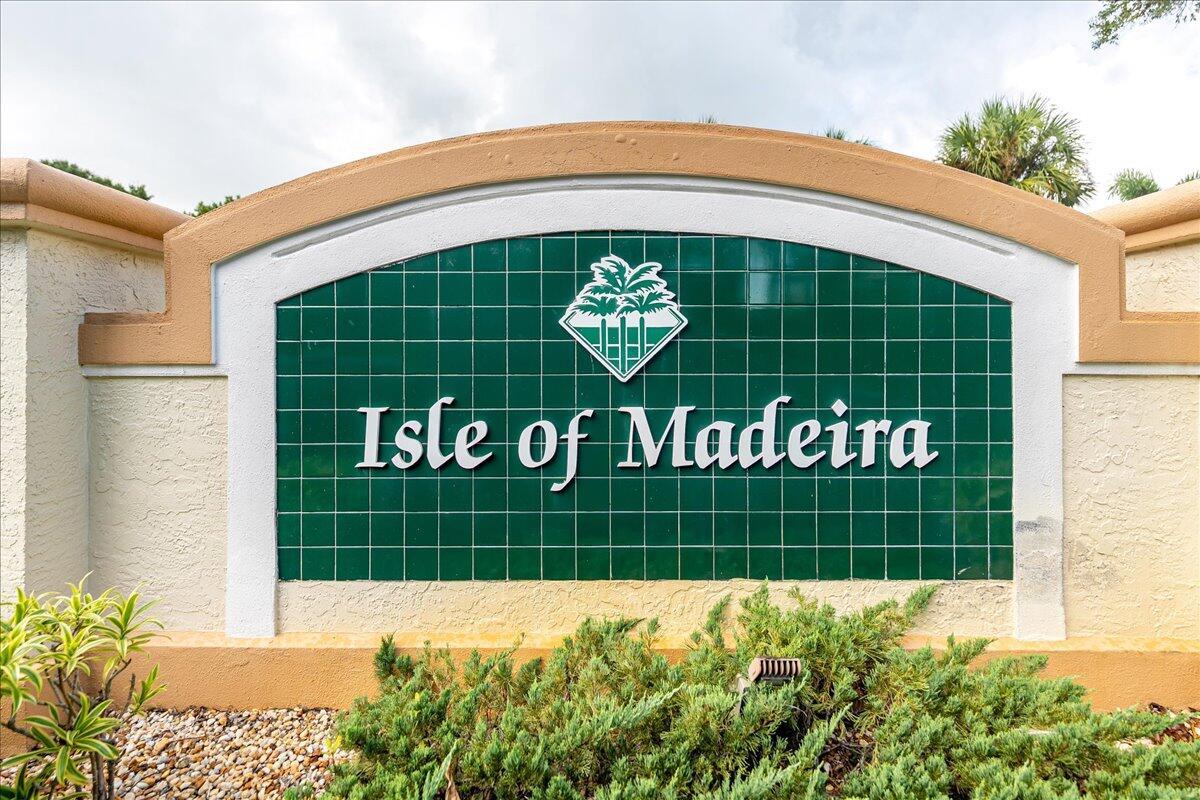 KINGS ISLE PH VII-A REPLA - Residential