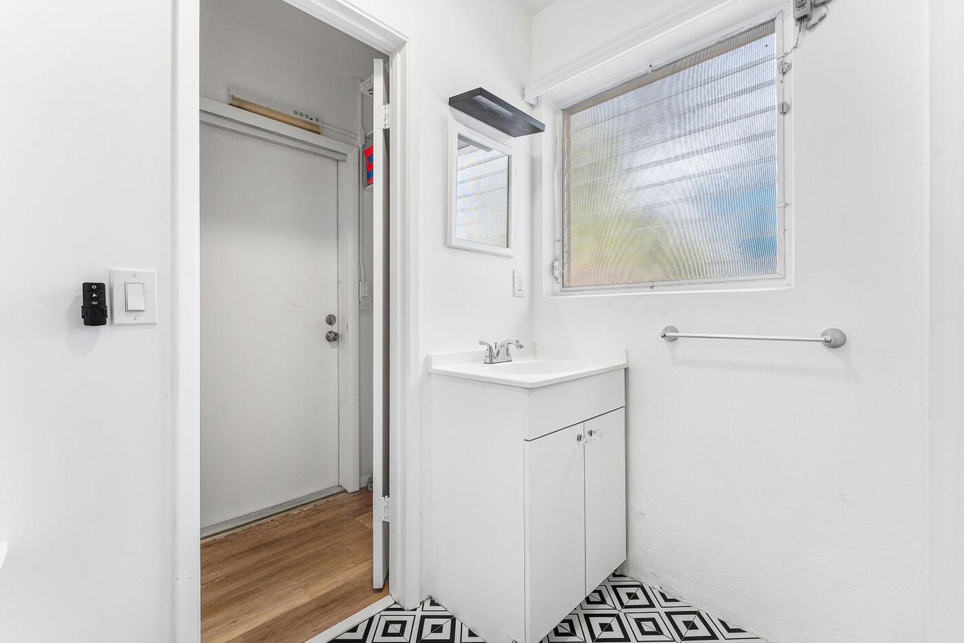 GARDEN ACRES - Residential