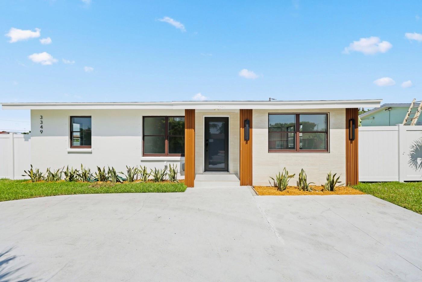 3349 El Vedado Ct