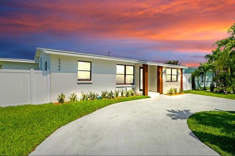 3349 El Vedado Ct West Palm Beach FL 33405