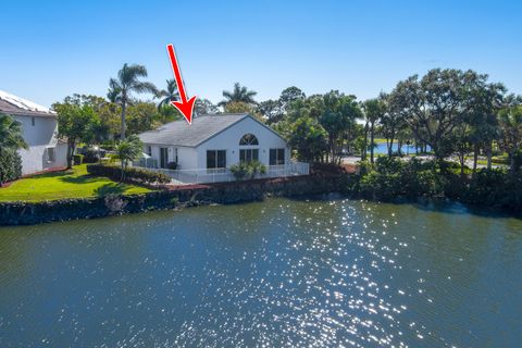 1401 SE Glencoe Court Port St Lucie FL 34952