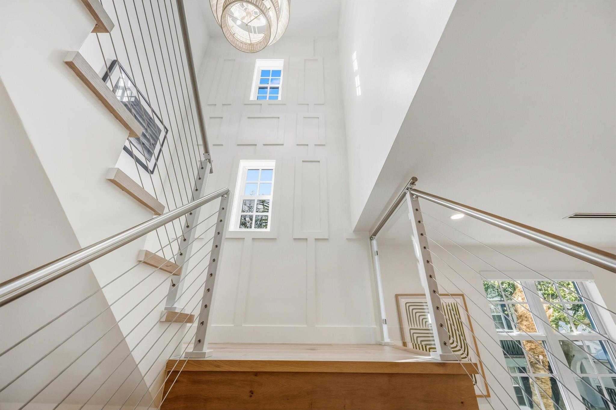 MALLORY SQUARE - Residential