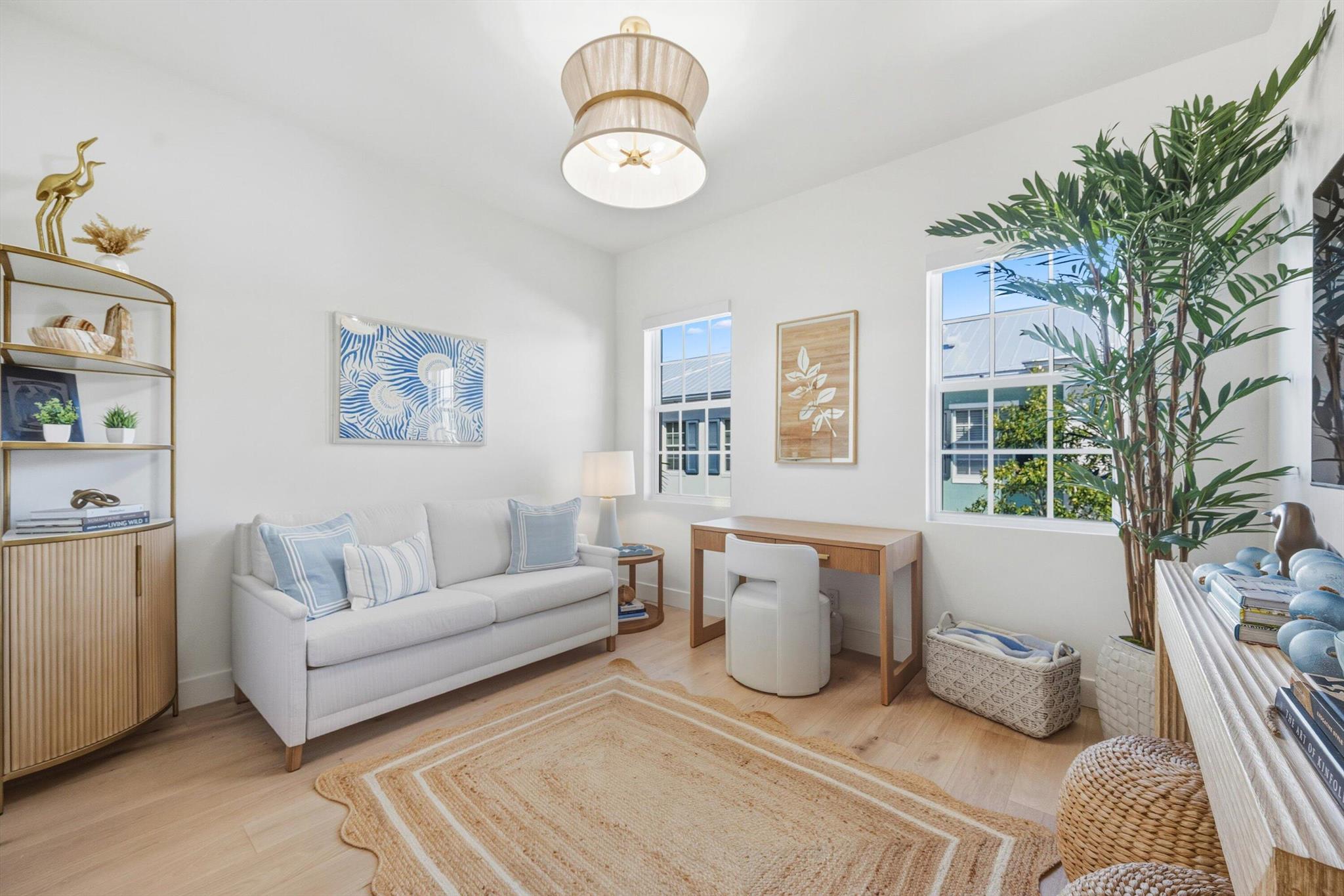 MALLORY SQUARE - Residential
