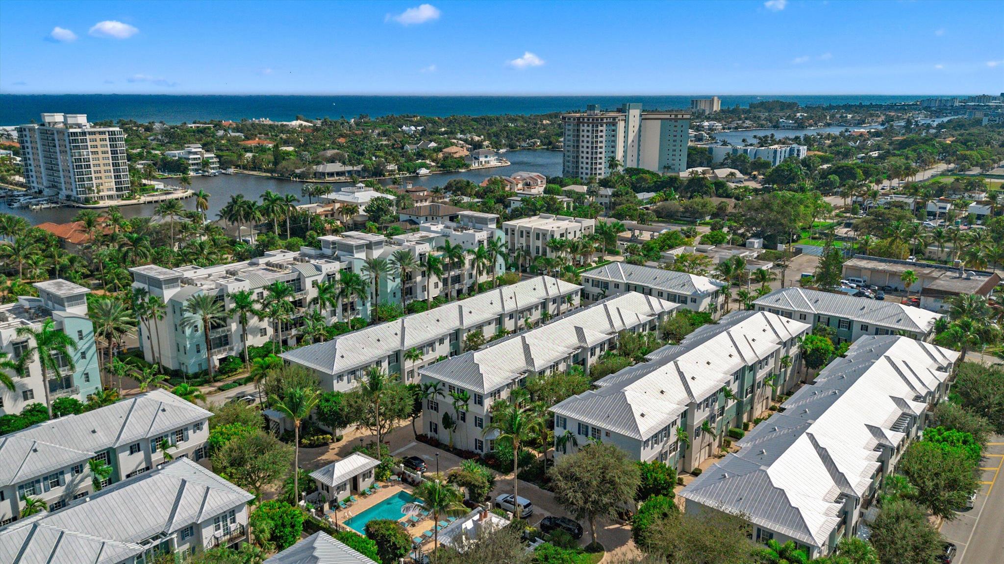 MALLORY SQUARE - Residential