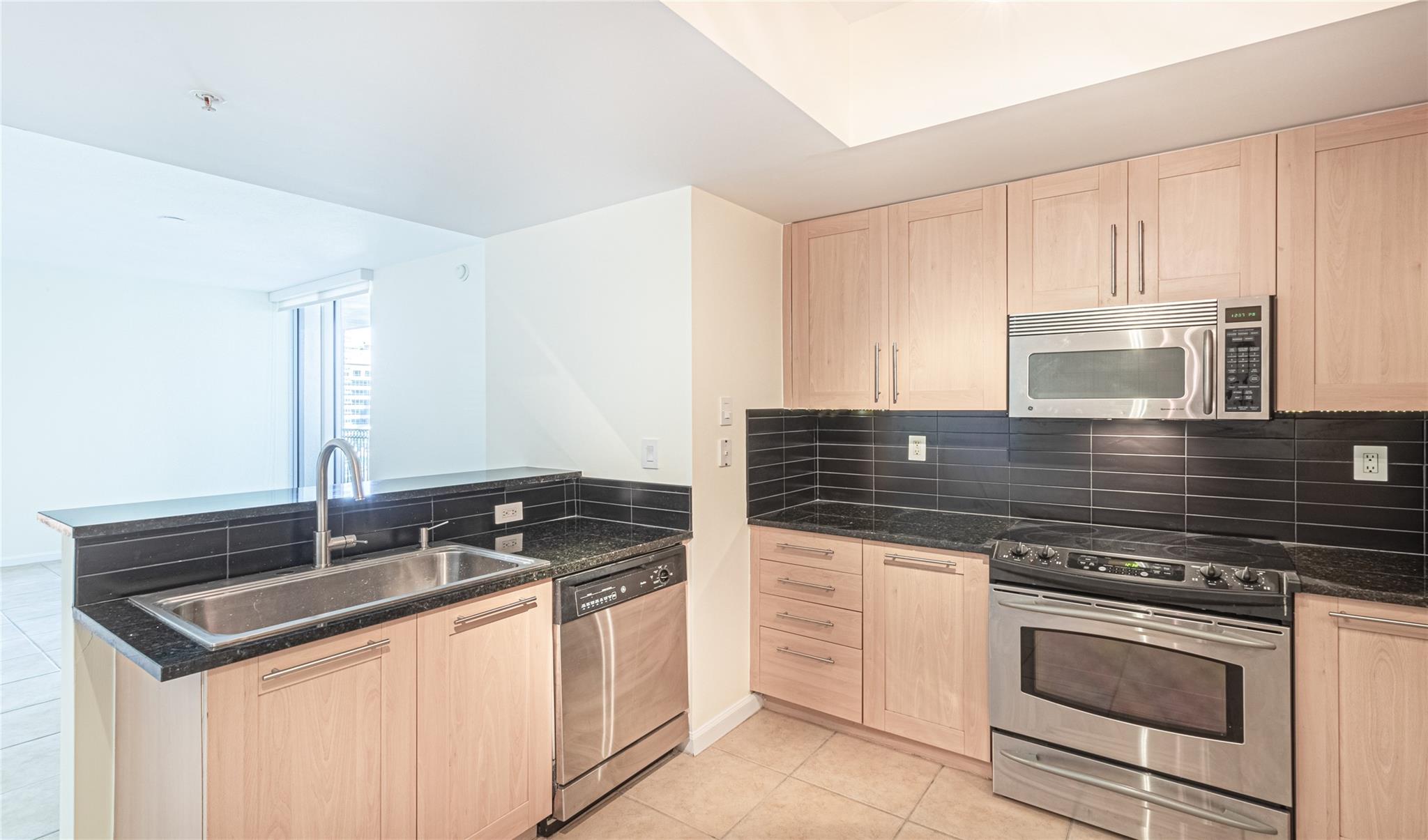 511 SE 5th Ave 1119