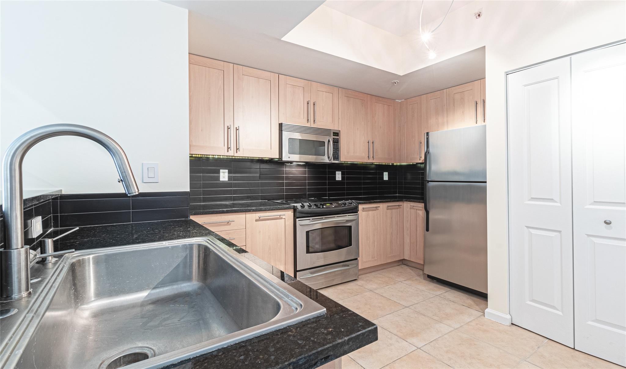 511 SE 5th Ave 1119