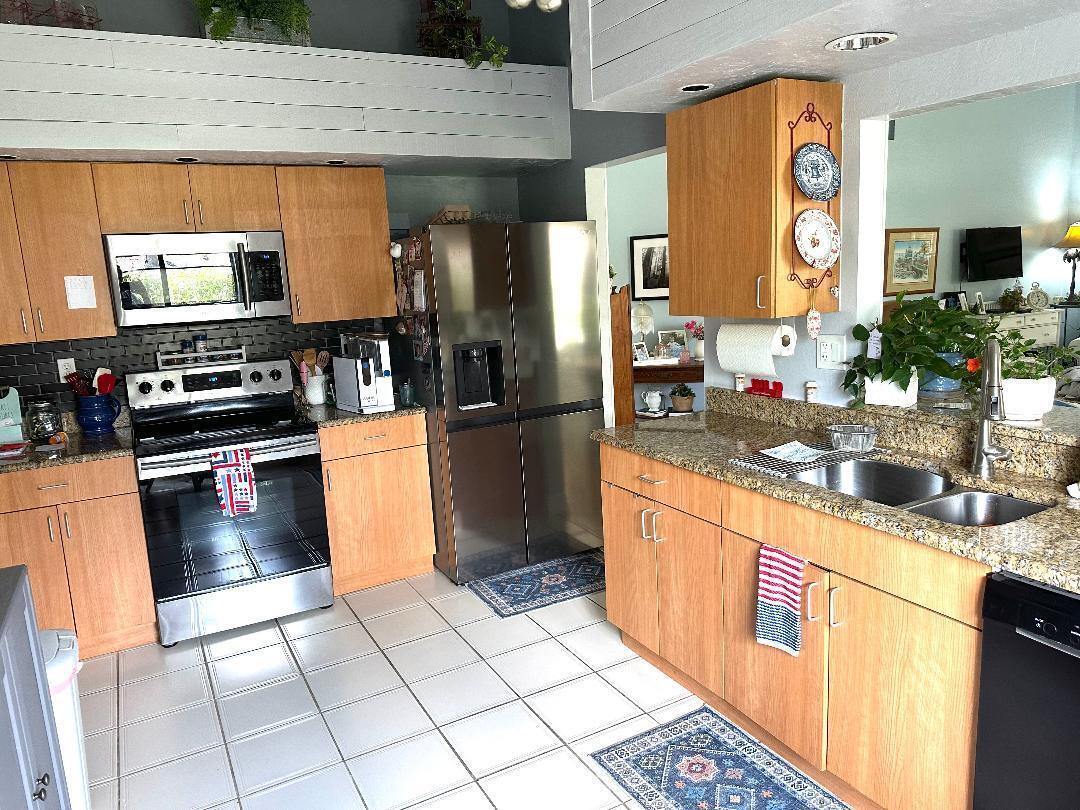 8095 Burlington Court