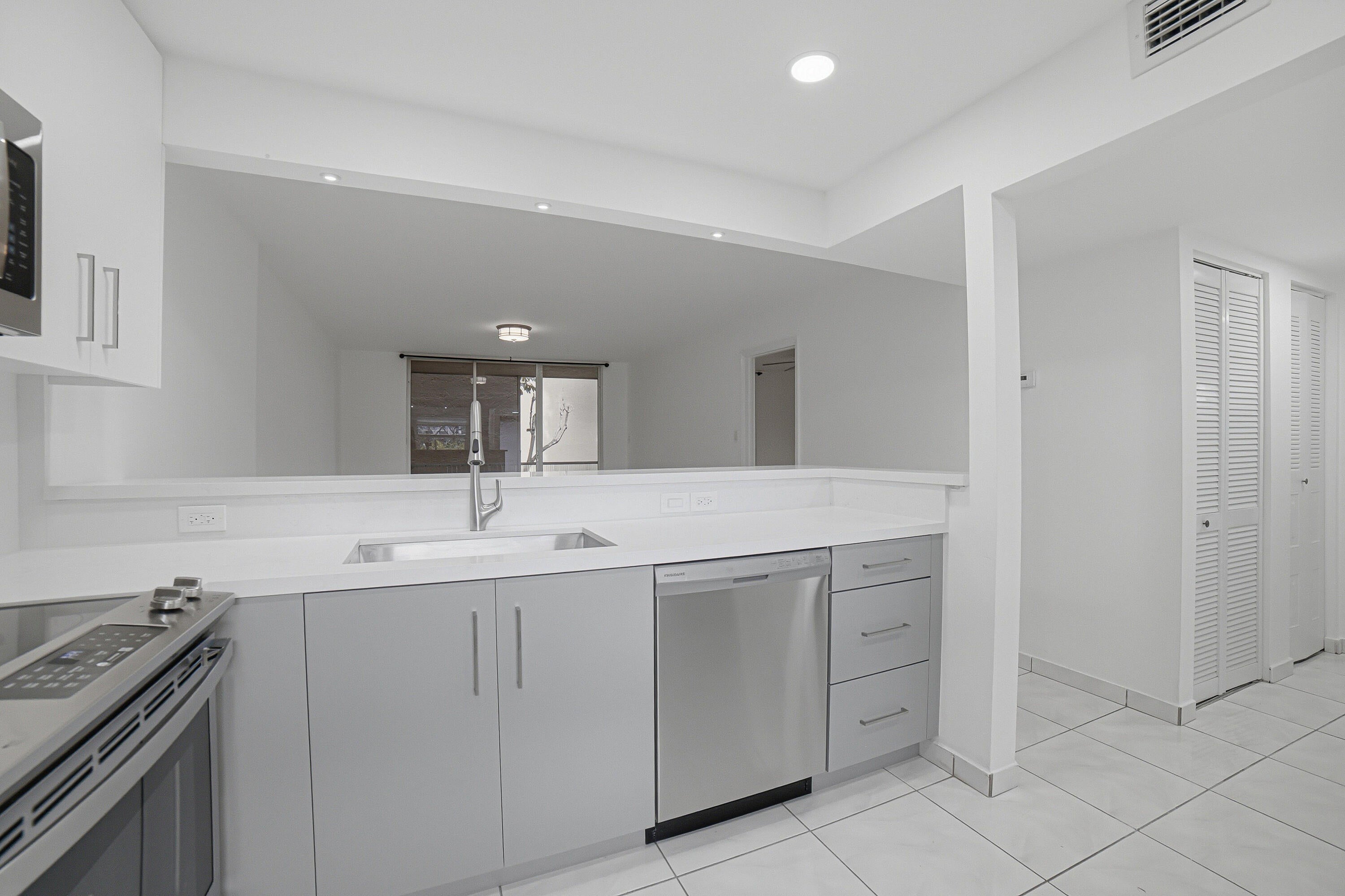 3121 NW 47TH Avenue 109