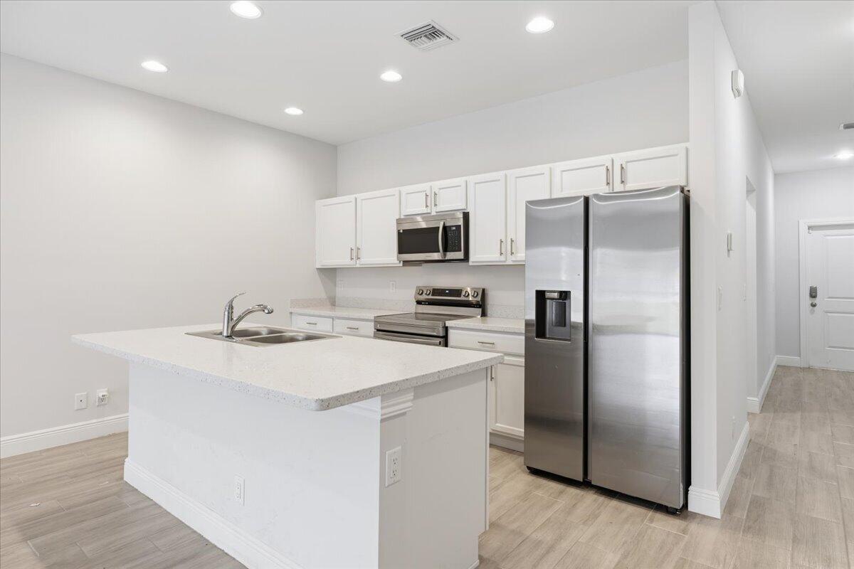 OSLO PARK UNIT NO 4 - Residential