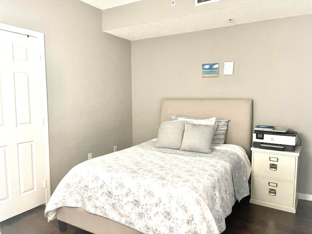 ARISSA PLACE CONDO - Residential