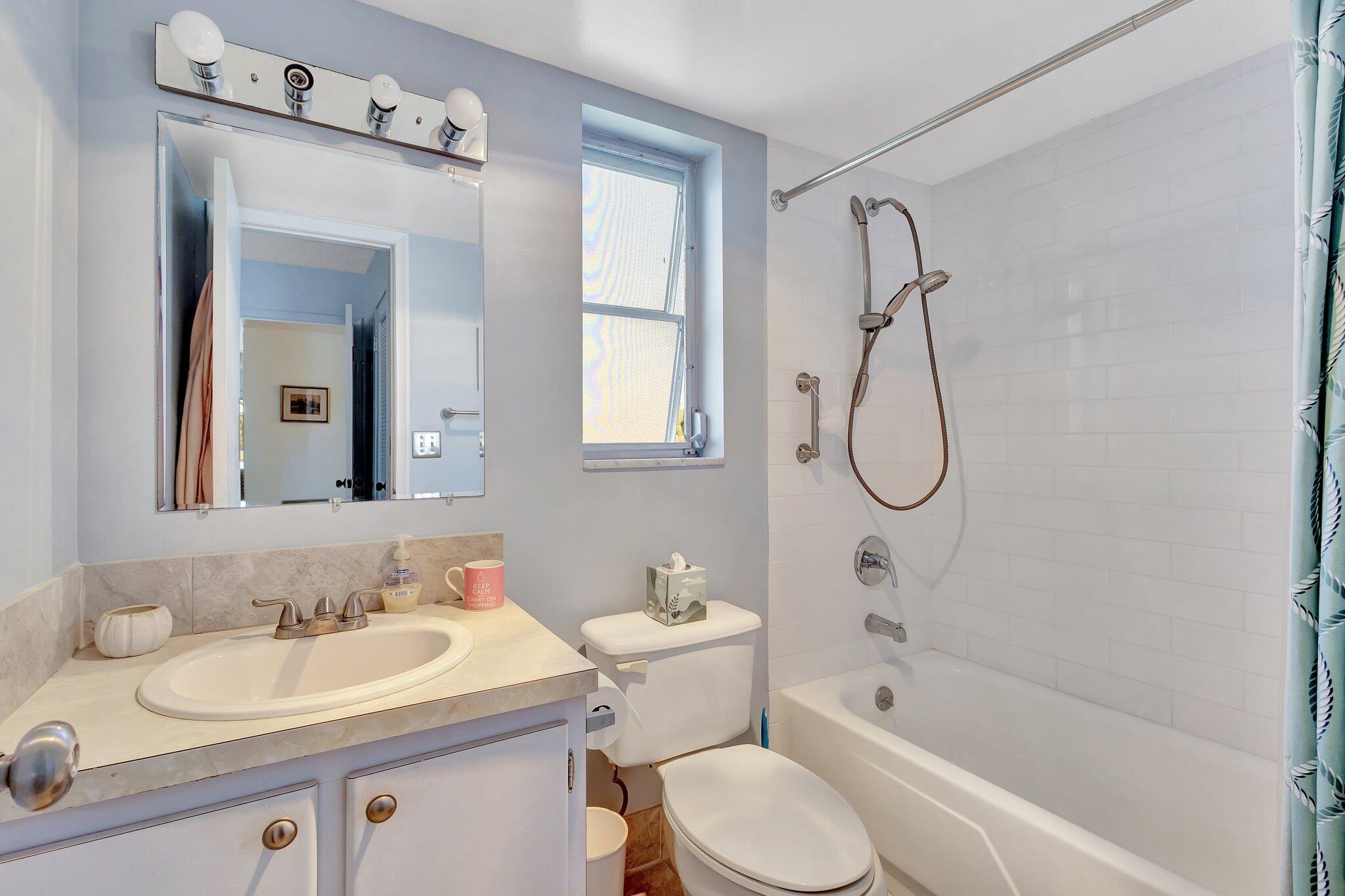 CENTURY VILLAGE PLYMOUTH - Residential