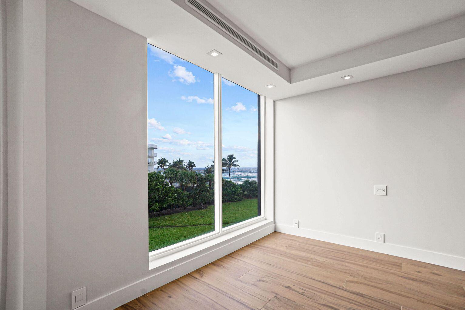 PALM BEACH HAMPTON CONDO - Residential