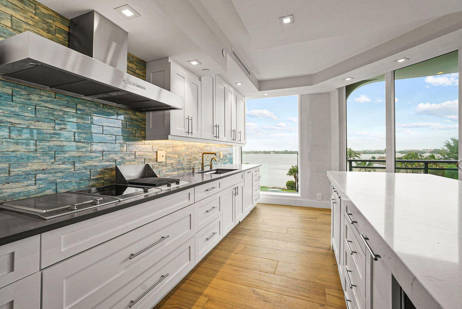 PALM BEACH HAMPTON CONDO - Residential