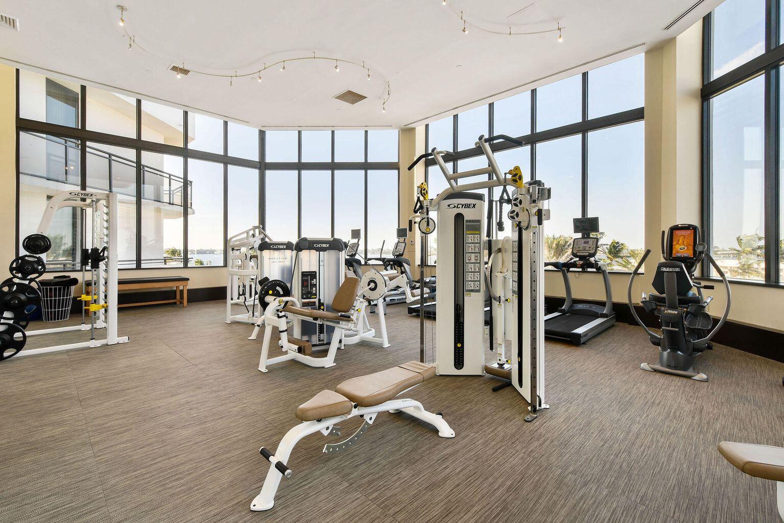 PALM BEACH HAMPTON CONDO - Residential