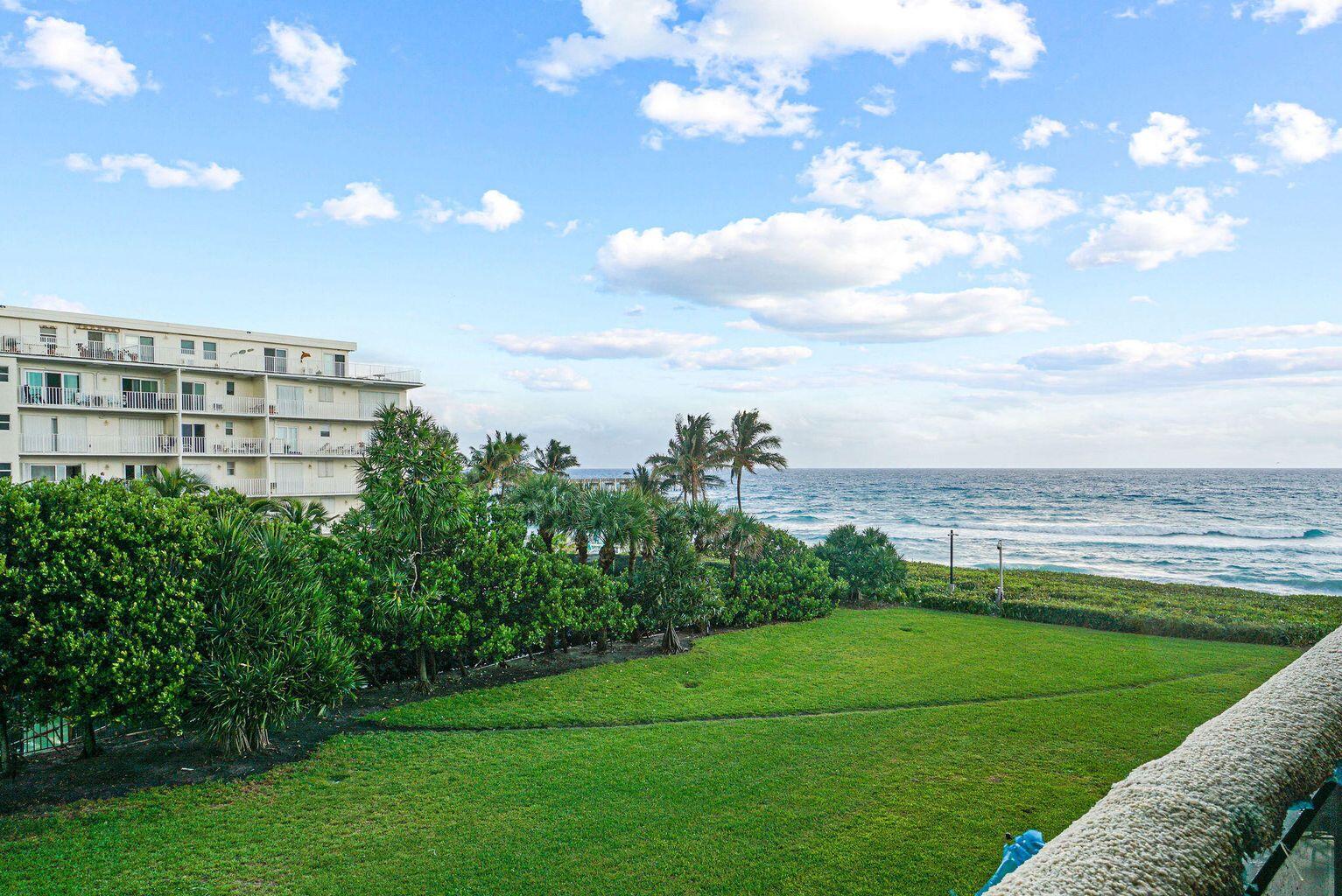 PALM BEACH HAMPTON CONDO - Residential