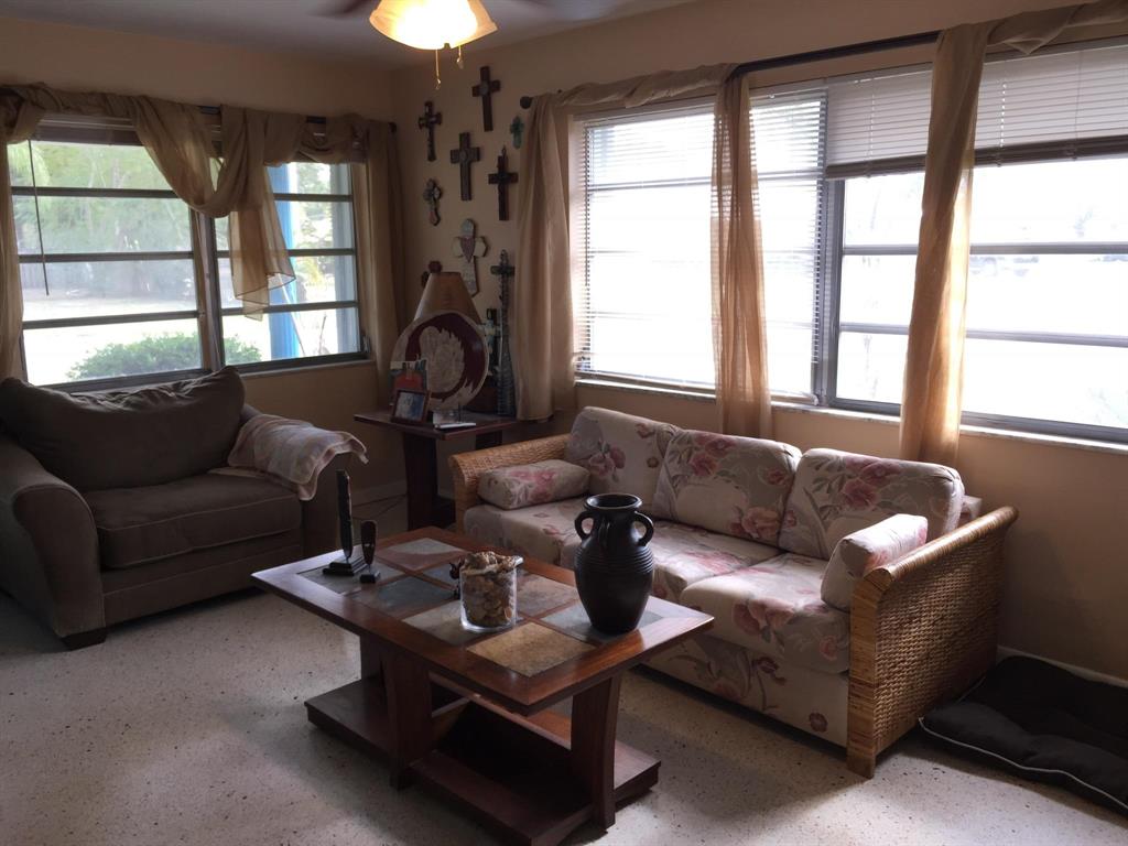 MARAVILLA COURT - Residential