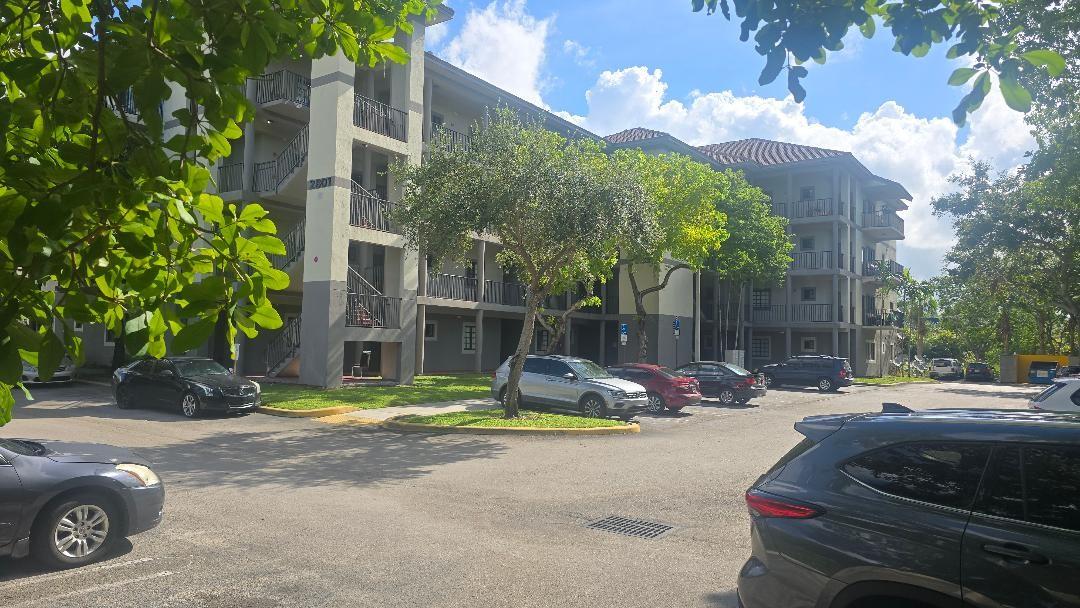 Riverside Villas At - Residential Lease