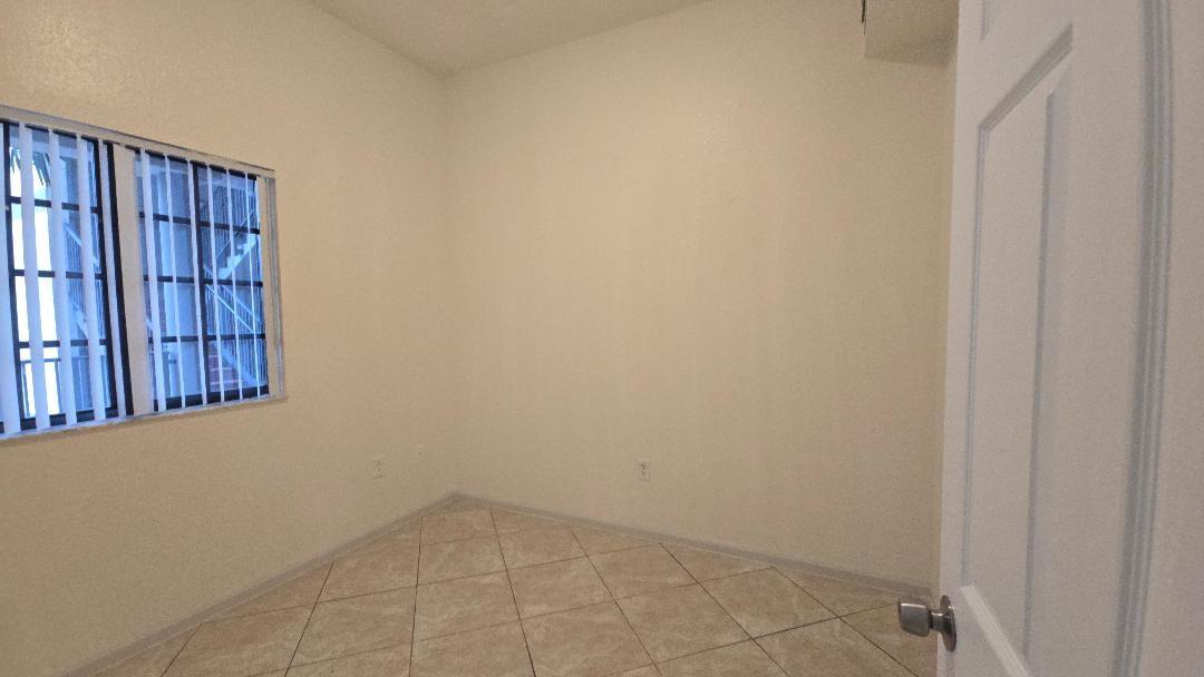 Riverside Villas At - Residential Lease