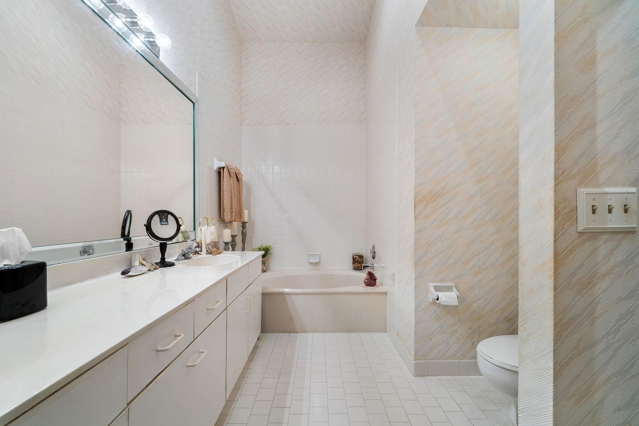 Lexington Club - Residential