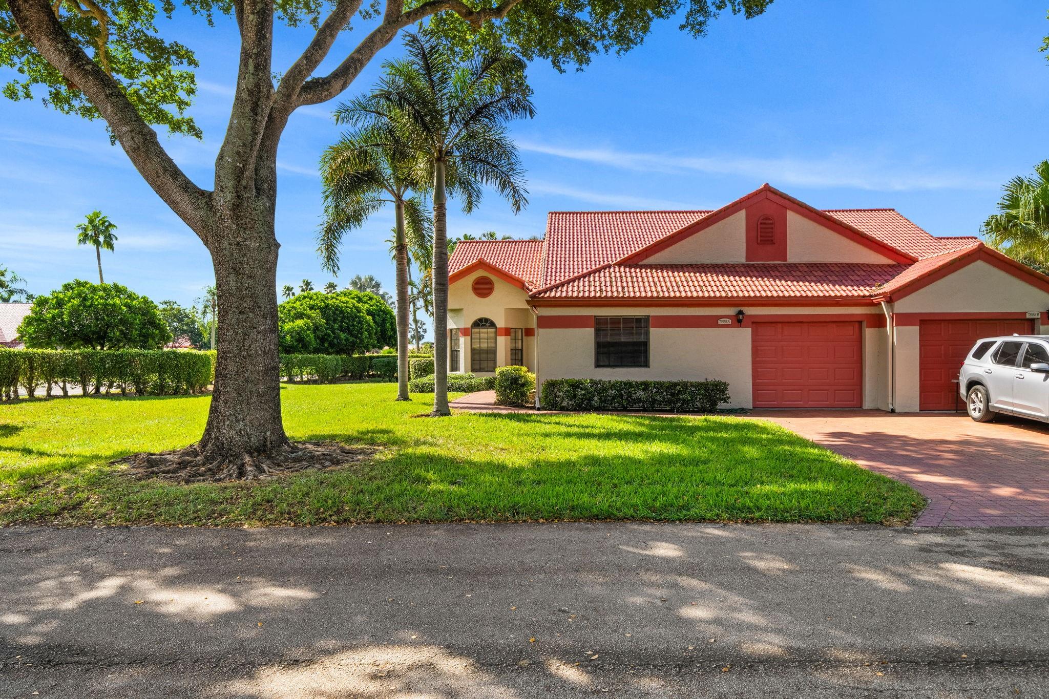 Lexington Club - Residential